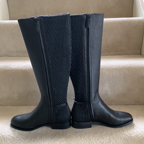 NIB COLE HAAN TALL BLACK LEATHER HEELED BOOTS - Picture 3 of 6